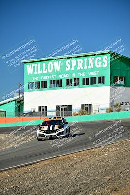 media/Oct-18-2025-Extreme Speed (Sat) [[d6d7e1fef1]]/Group 2 Green/Session 1 (Turn 4)/